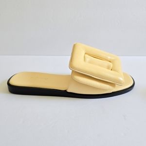 BOYY Leather Flat Sandals Size 39 Light Yellow